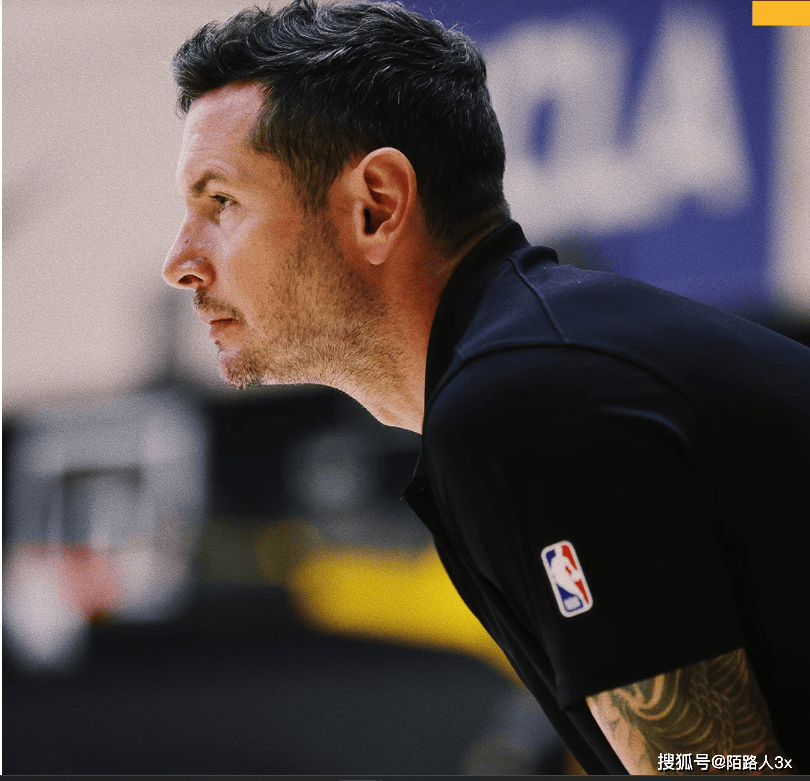 开云体育app下载-NBA明星球员在季前训练中积极备战新赛季